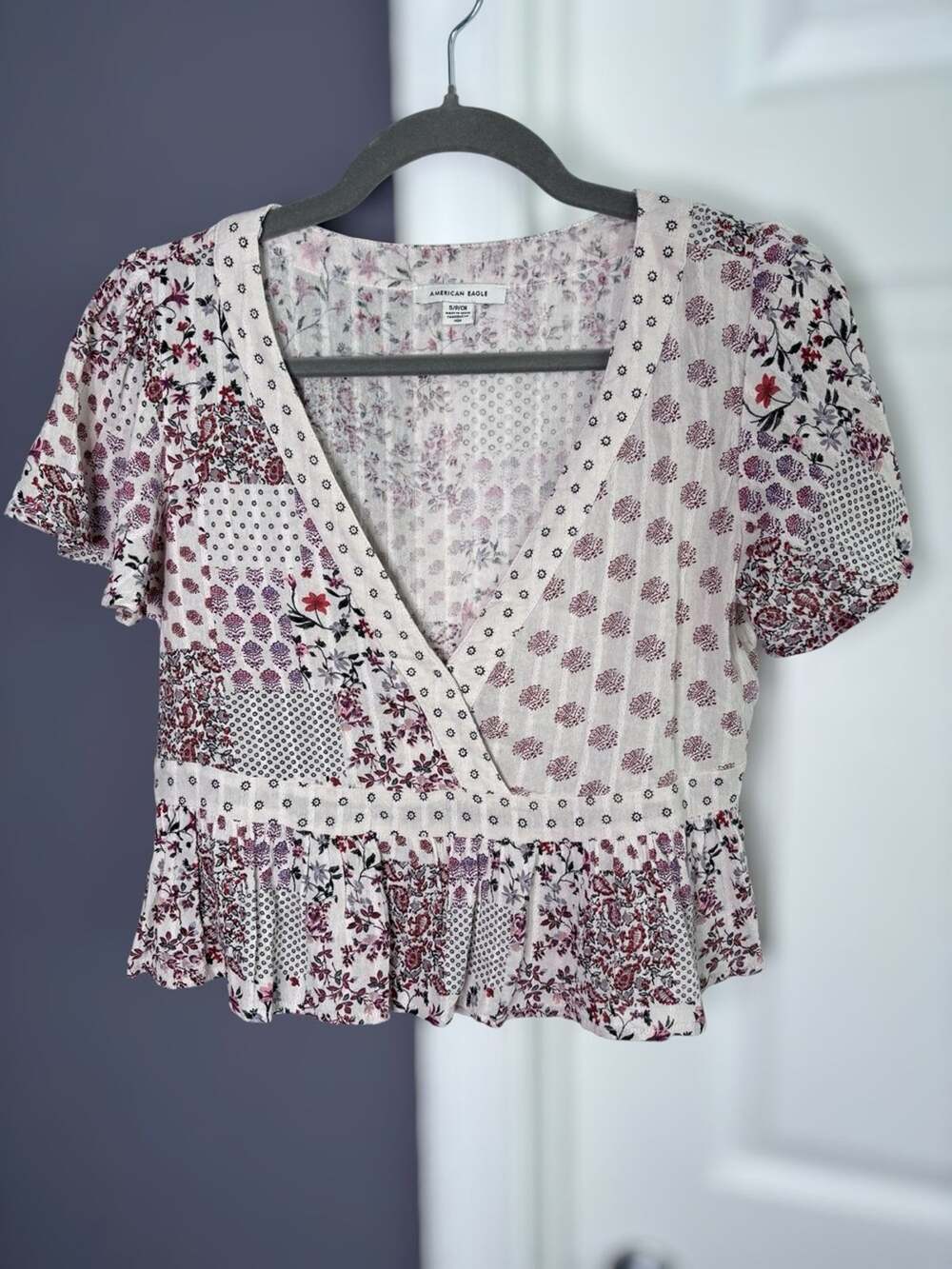 American Eagle Tan Red Floral Wrap Peplum Blouse Small